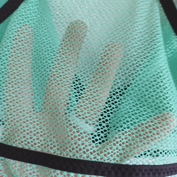 Becca Bikini - Picture 10 of 16